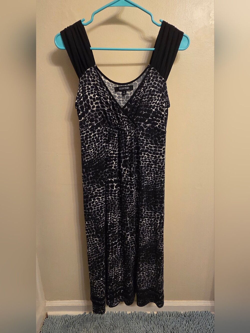 Ellen Tracy Ruched V-Neck Animal Print Dress Small Boho Stretch Whimsigoth Rayon